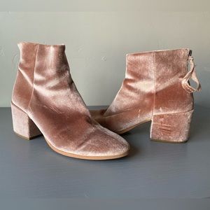 Dolce Vita booties